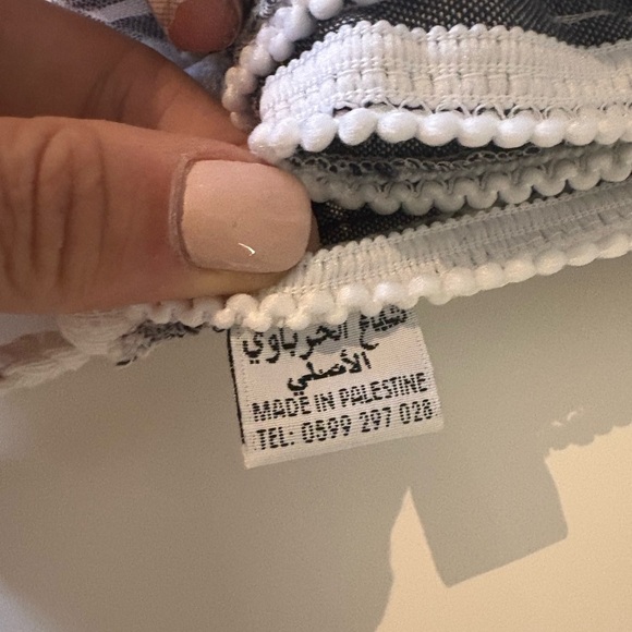 Handmade Keffiyeh, Middle Eastern scarf - Picture 6 of 7